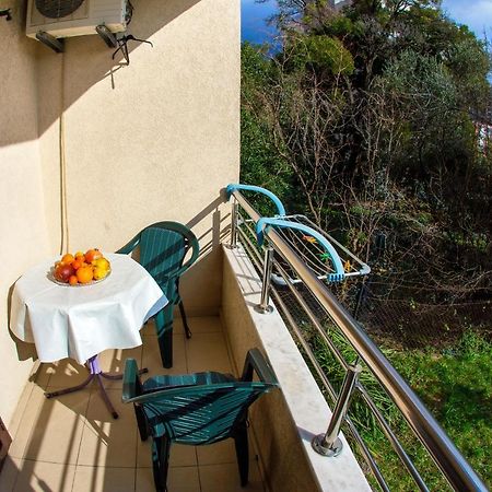 Guest House Mandarina Budva Exterior photo