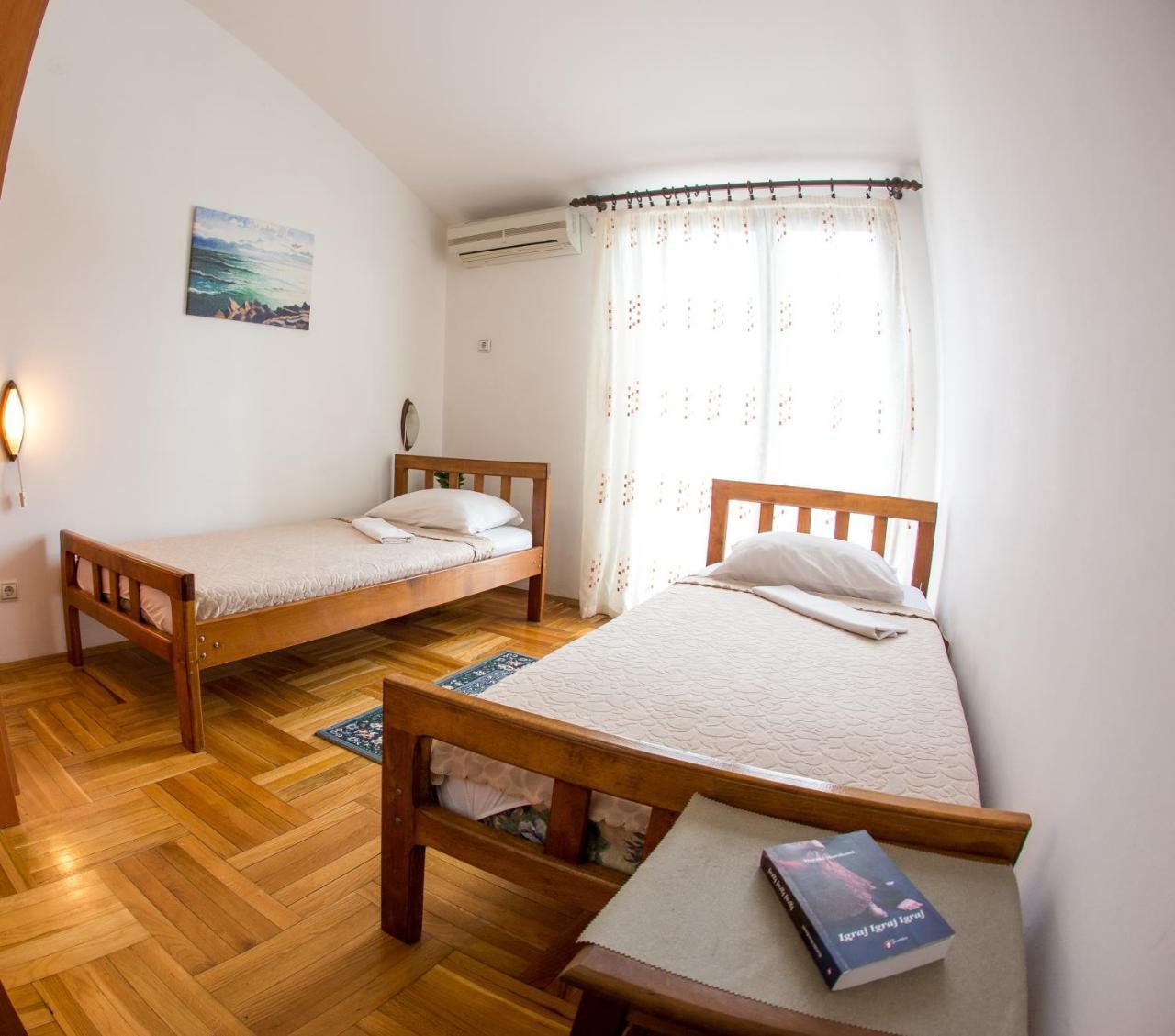 Guest House Mandarina Budva Exterior photo