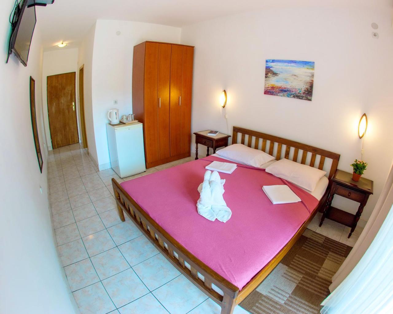 Guest House Mandarina Budva Exterior photo